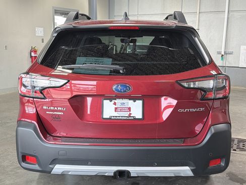 Used 2025 Subaru Outback Limited w/ Tech Package 3 AWD/4WD image 6