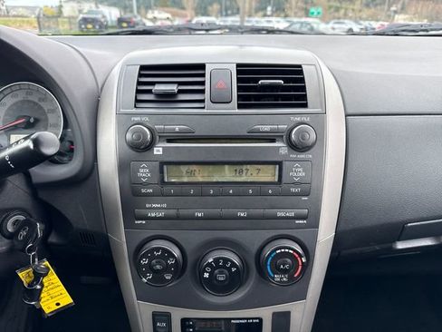 Used 2010 Toyota Corolla S image 23