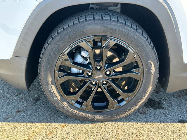 Used 2020 GMC Terrain SLE w/ Driver Convenience Package AWD/4WD image 15
