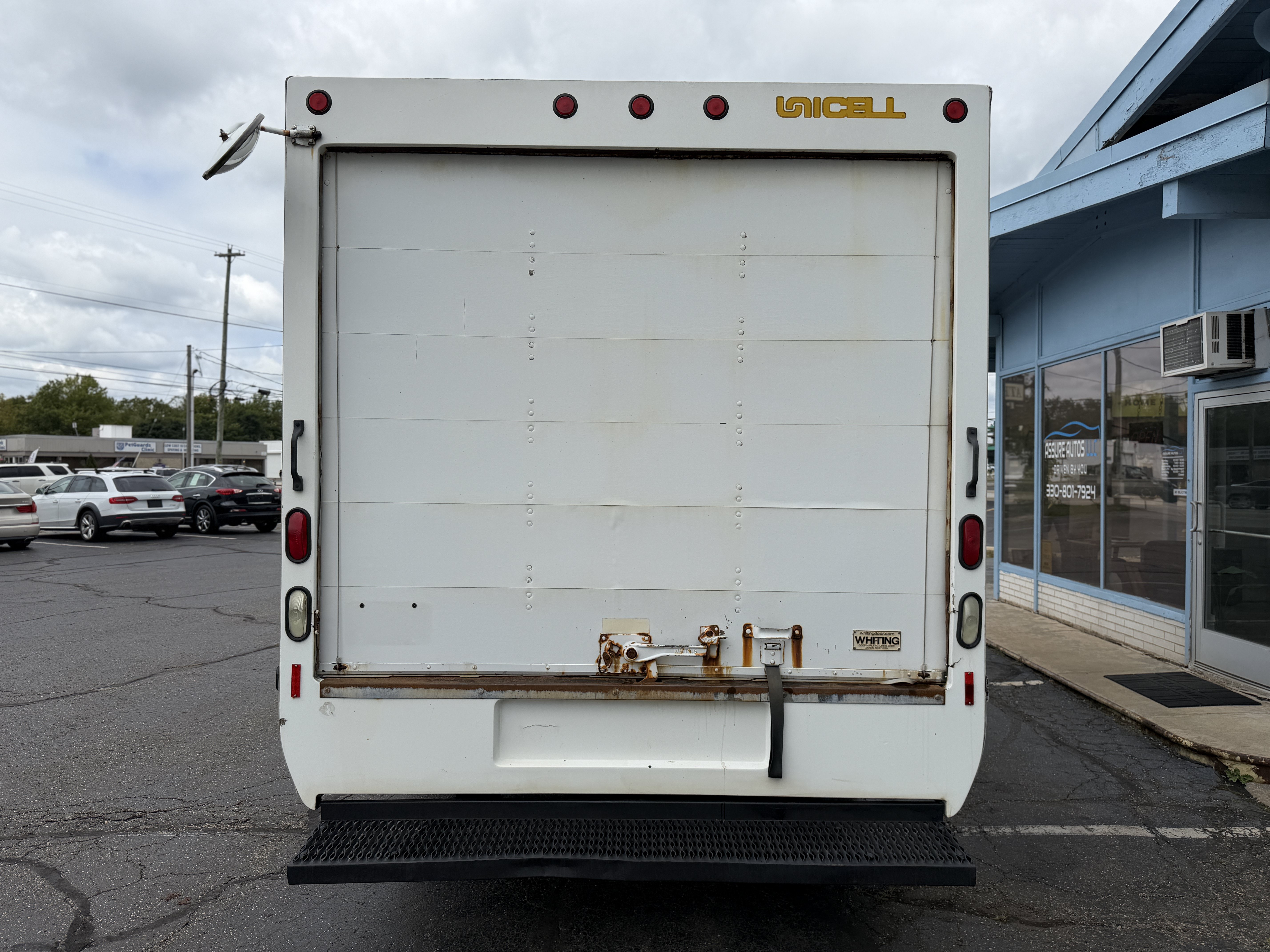Used 2008 GMC Savana 3500 RWD image 4