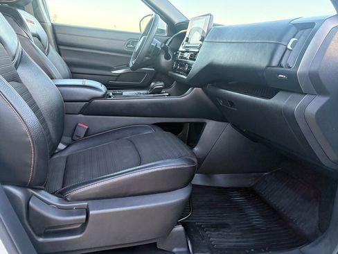 Certified 2023 Nissan Pathfinder Rock Creek image 40