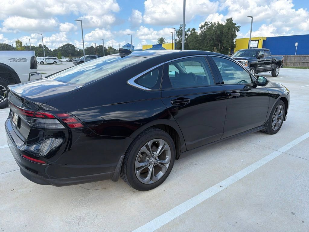 Used 2023 Honda Accord EX image 5