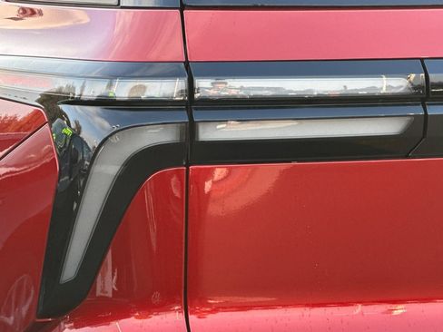 Used 2024 Chevrolet Traverse RS w/ LPO, Floor Liner Package image 43