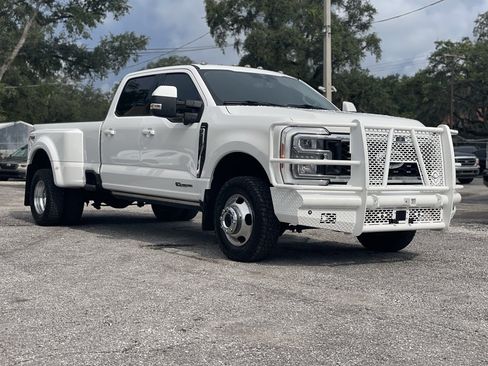 Used 2023 Ford F350 Lariat w/ Lariat Ultimate Package AWD/4WD image 10