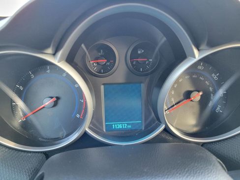 Used 2014 Chevrolet Cruze LT image 8
