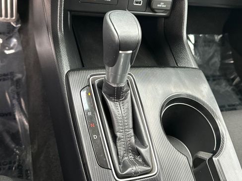 Used 2024 Honda Civic Sport image 28