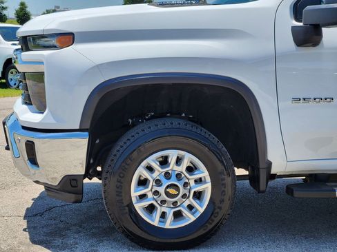 Certified 2025 Chevrolet Silverado 2500 LT w/ Safety Package AWD/4WD image 9