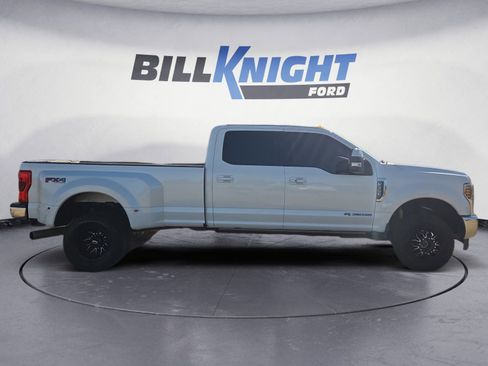 Used 2018 Ford F350 Lariat w/ Lariat Ultimate Package image 6