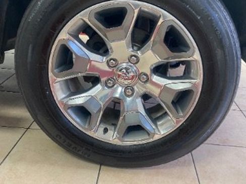 Used 2017 RAM 1500 Limited image 33