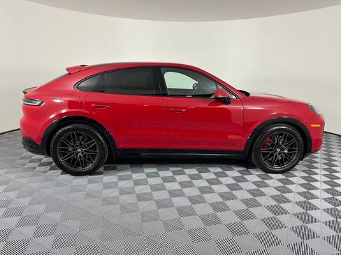 Certified 2026 Porsche Cayenne GTS AWD/4WD image 11