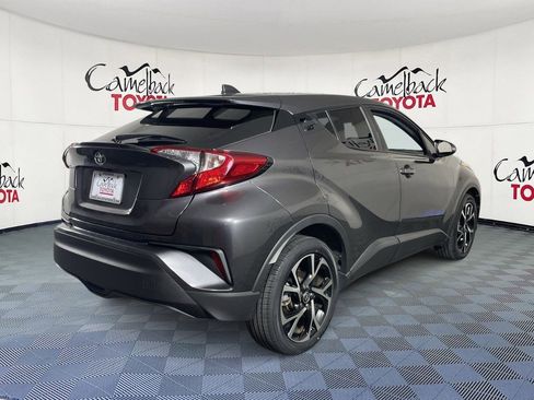 Used 2021 Toyota C-HR XLE FWD image 8
