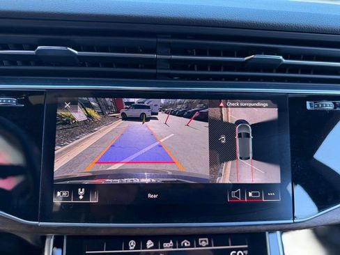 Used 2019 Audi Q8 Premium Plus w/ Premium Plus image 53