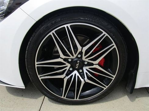 Used 2022 Kia Stinger GT2 AWD/4WD image 36