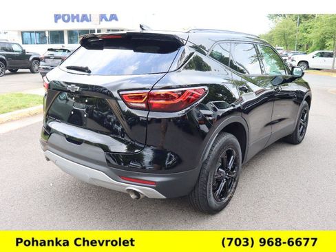 Used 2025 Chevrolet Blazer LT w/ Sound & Technology Package AWD/4WD image 7