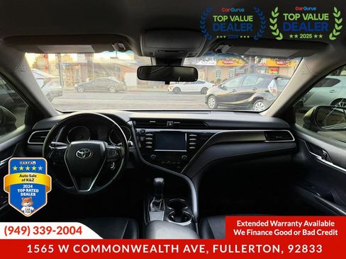 Used 2018 Toyota Camry SE image 29
