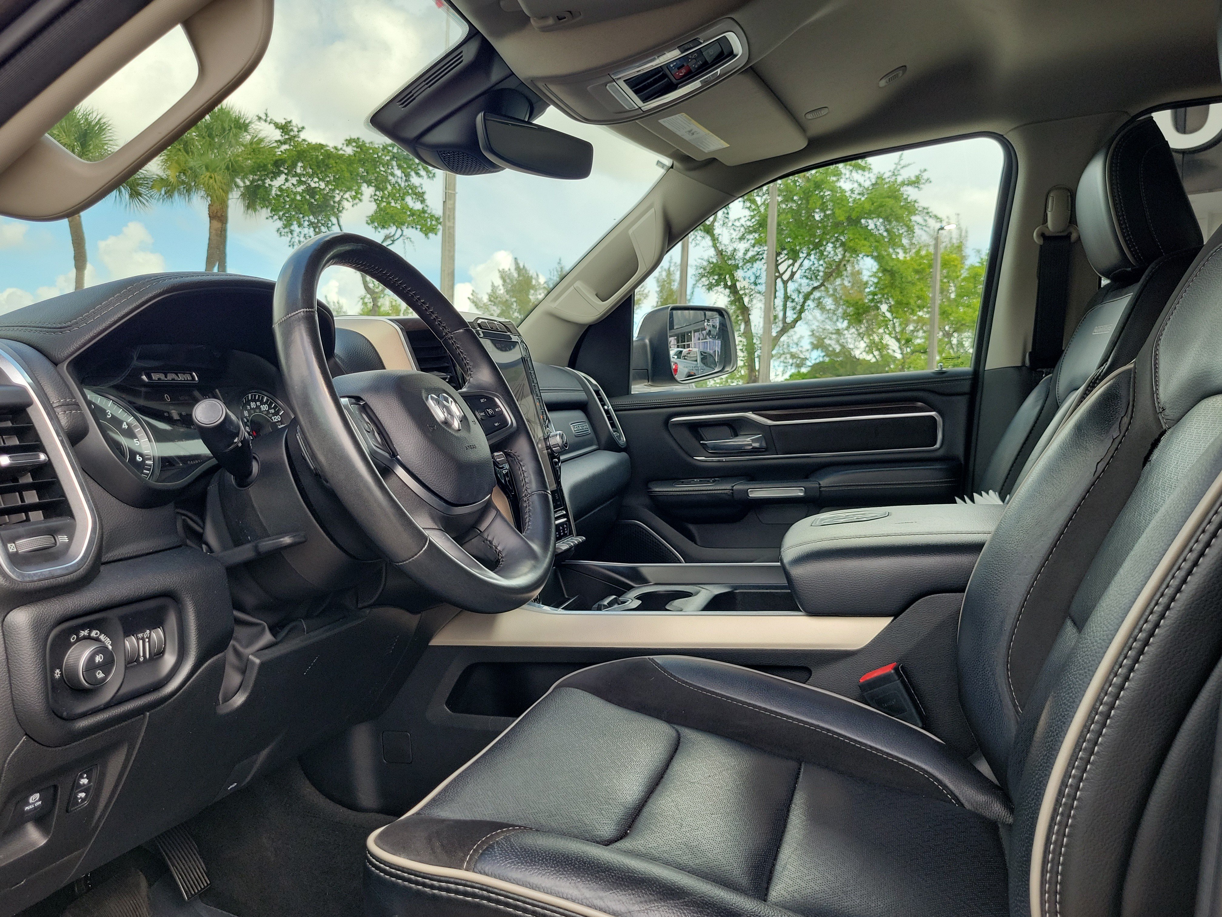 Used 2022 RAM 1500 Laramie RWD image 12