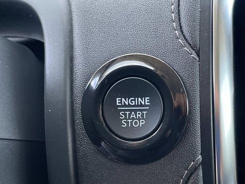 Certified 2025 Ford Expedition Platinum image 16