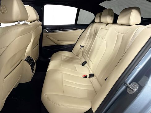 Used 2020 BMW 530i xDrive w/ Convenience Package image 30