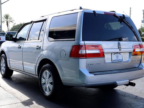 Used 2014 Lincoln Navigator 2WD image 3