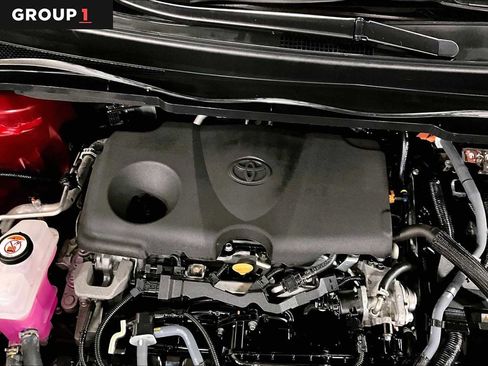 Used 2023 Toyota Sienna LE image 32