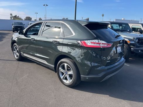 Used 2022 Ford Edge SEL w/ Convenience Package image 4
