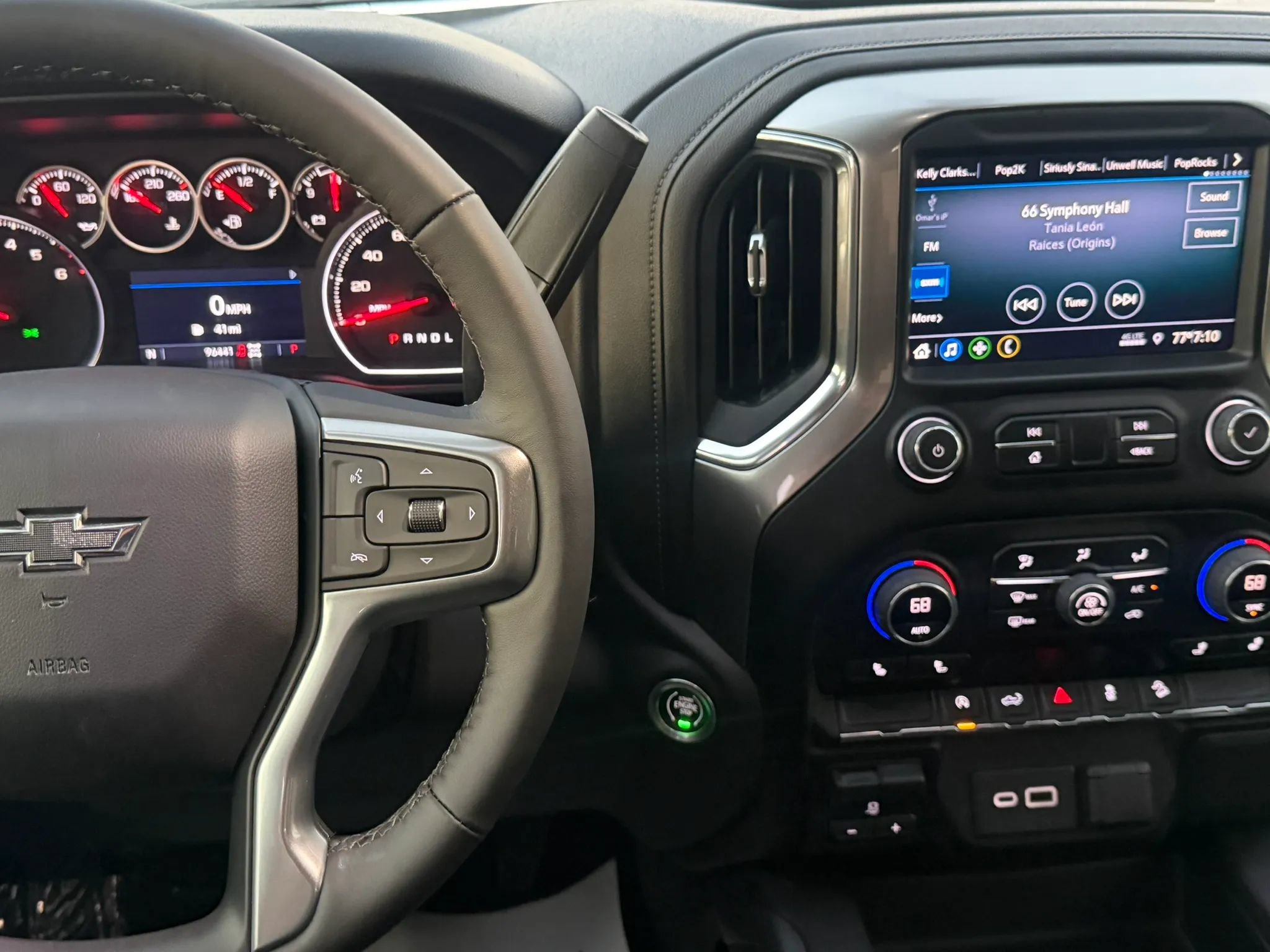 Used 2021 Chevrolet Silverado 1500 RST AWD/4WD image 12