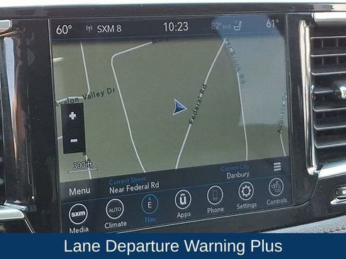 Used 2020 Chrysler Pacifica Limited FWD image 12