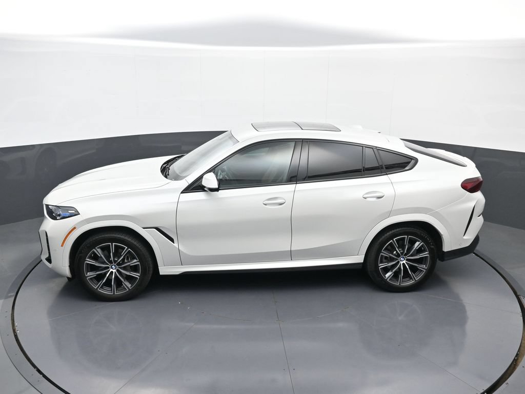 Used 2026 BMW X6 xDrive40i AWD/4WD image 33