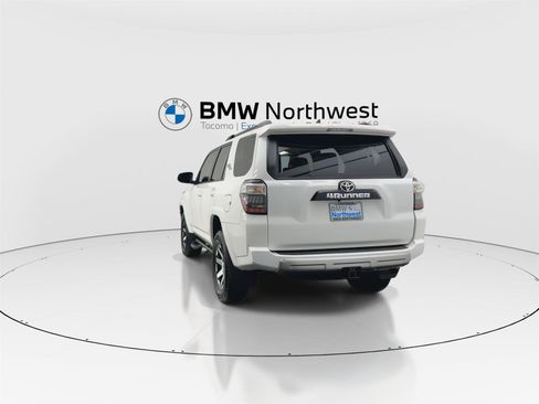 Used 2022 Toyota 4Runner TRD Off-Road Premium w/ Moonroof Package AWD/4WD image 13