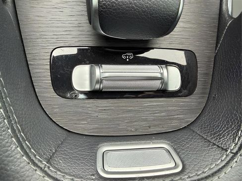 Used 2020 Mercedes-Benz GLS 450 4MATIC image 37