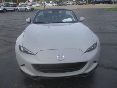 Used 2024 MAZDA MX-5 Miata Grand Touring w/ Appearance Package image 8