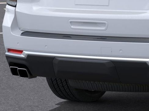 New 2026 Chevrolet Suburban High Country image 14