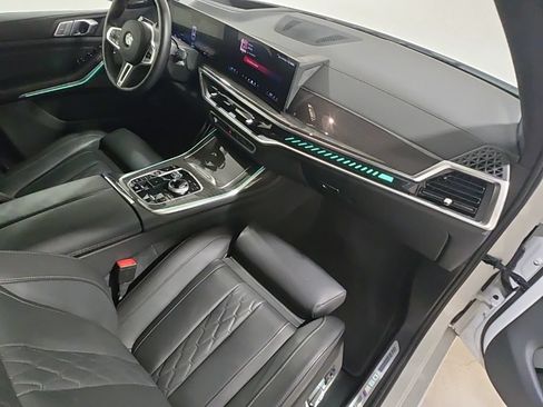 Used 2026 BMW X7 M60i AWD/4WD image 26