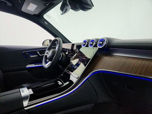 New 2026 Mercedes-Benz GLC 300 4MATIC image 9