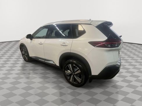 Used 2023 Nissan Rogue SL image 6