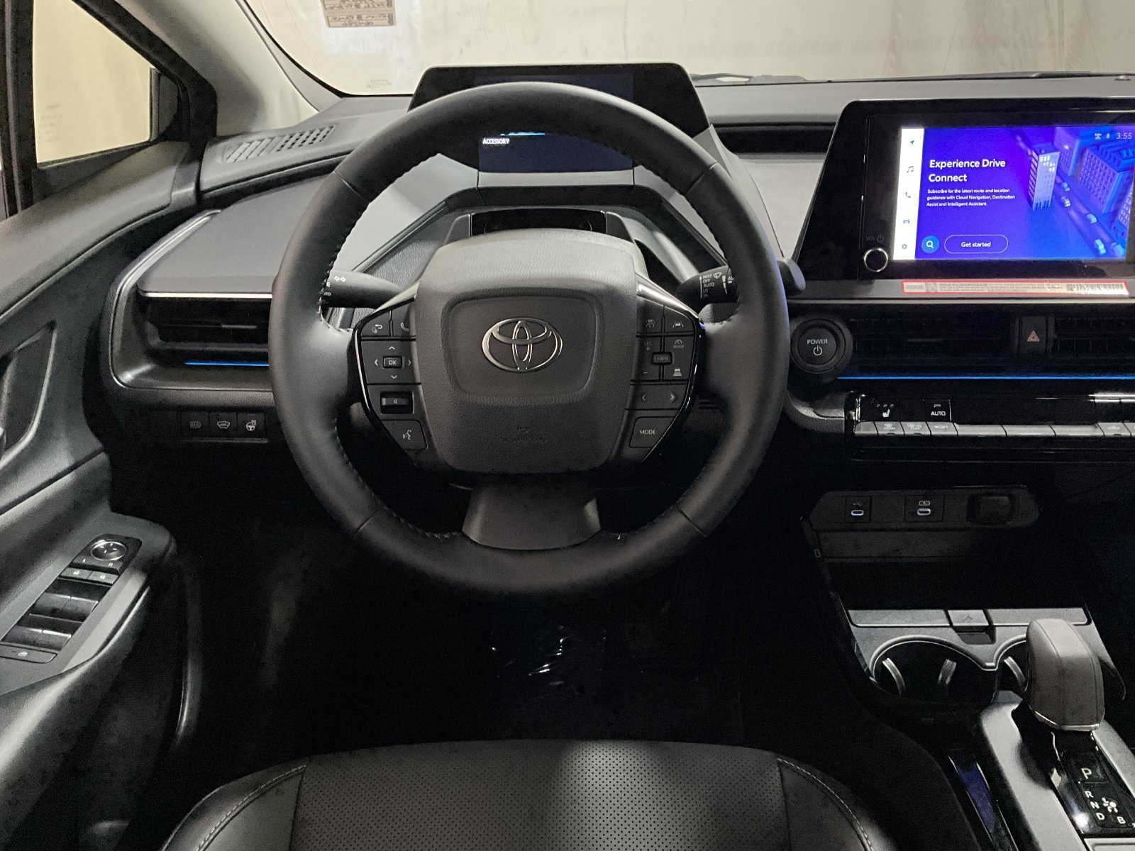 Used 2026 Toyota Prius Plug-In Hybrid FWD image 8