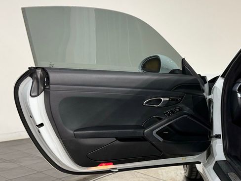 Used 2014 Porsche 911 Carrera 4S image 27