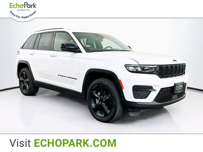 Used 2023 Jeep Grand Cherokee Altitude