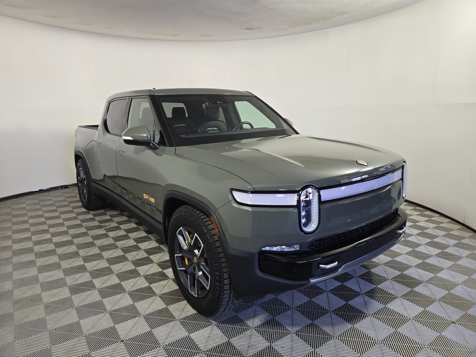 Used 2022 Rivian R1T Launch Edition AWD/4WD image 7