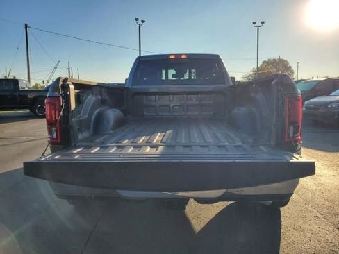 Used 2025 RAM 3500 Laramie image 34