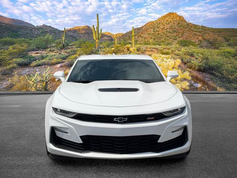 Used 2020 Chevrolet Camaro SS RWD image 5