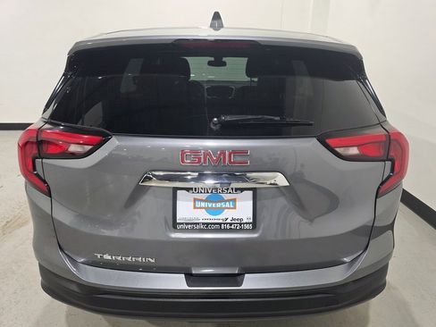 Used 2021 GMC Terrain SLE image 25