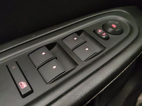 Used 2015 GMC Acadia SLT w/ Open Road Package FWD image 27