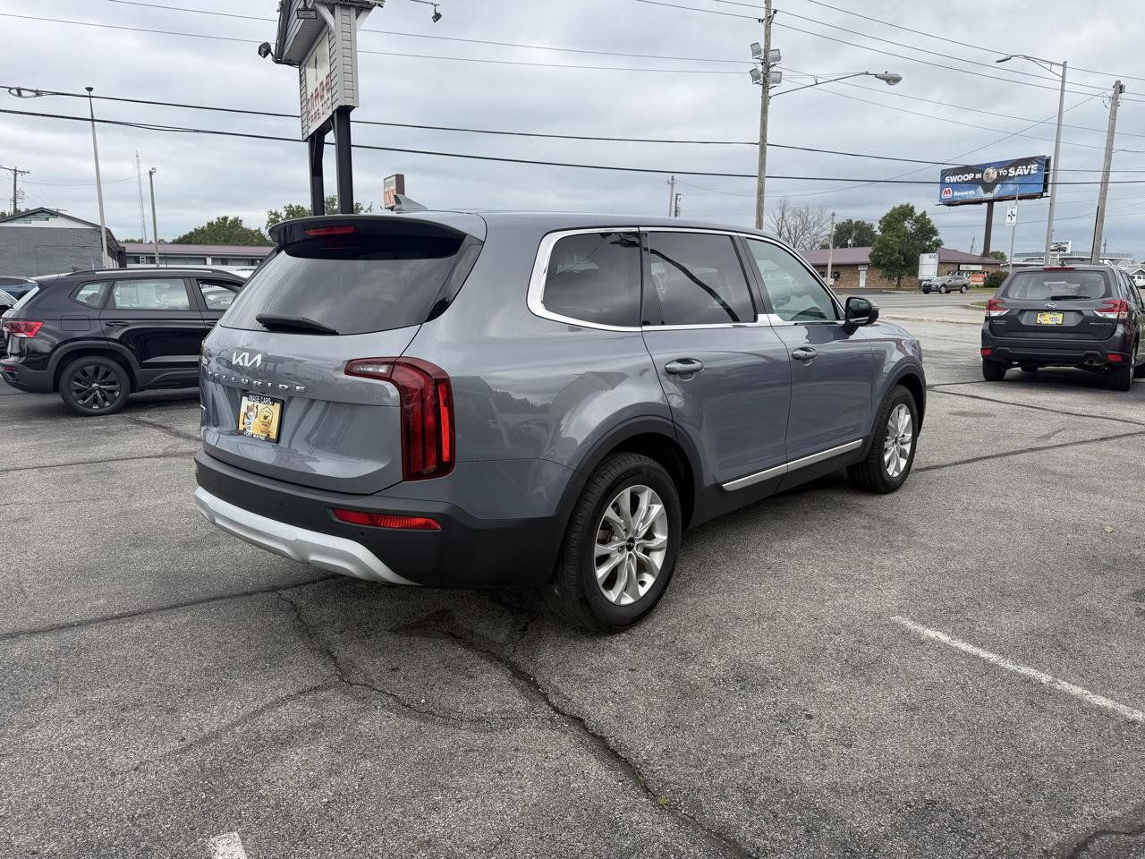 Used 2022 Kia Telluride LX AWD/4WD image 6