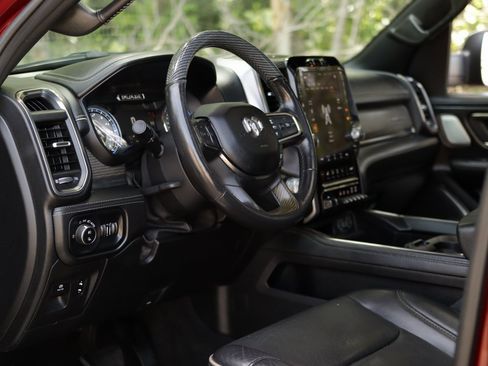 Used 2020 RAM 1500 Limited image 9