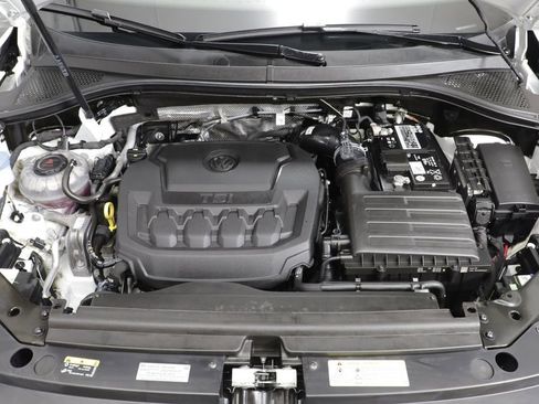 Certified 2023 Volkswagen Tiguan SE w/ Panoramic Sunroof Package AWD/4WD image 23