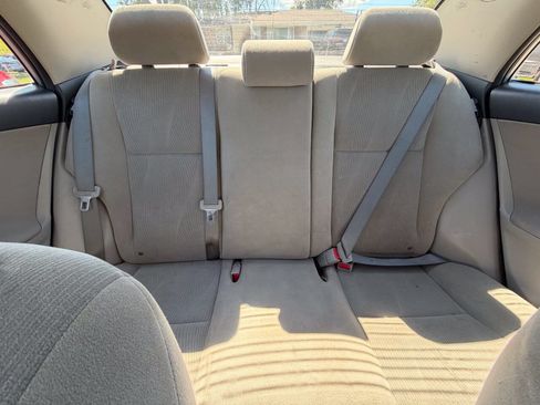 Used 2013 Toyota Corolla LE w/ Premium Pkg FWD image 25