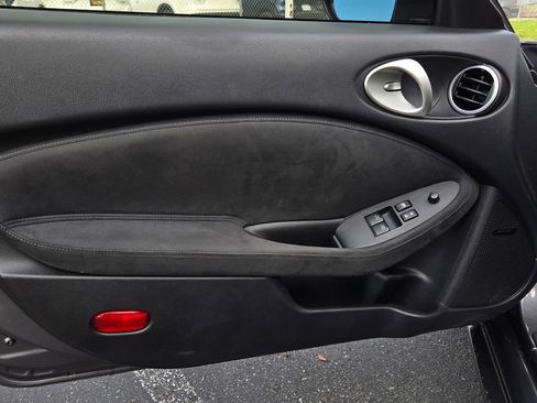 Used 2020 Nissan 370Z Touring Sport image 14