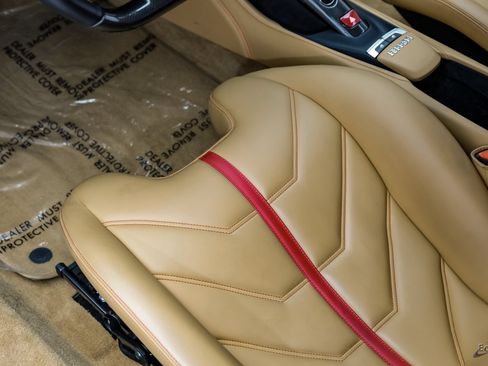 Used 2017 Ferrari 488 GTB RWD image 48