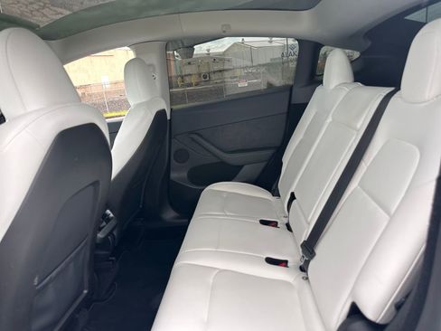Used 2024 Tesla Model Y Long Range image 14